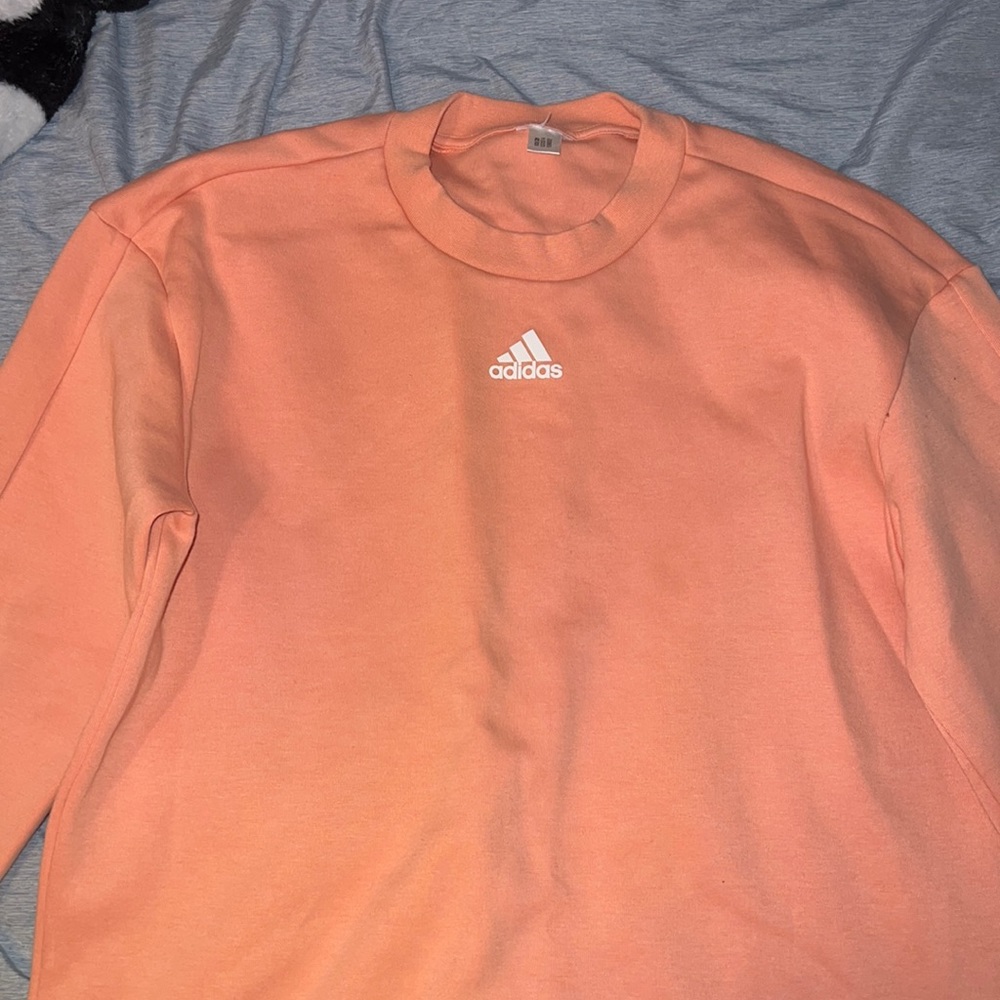✨Adidas Women's Crewneck✨